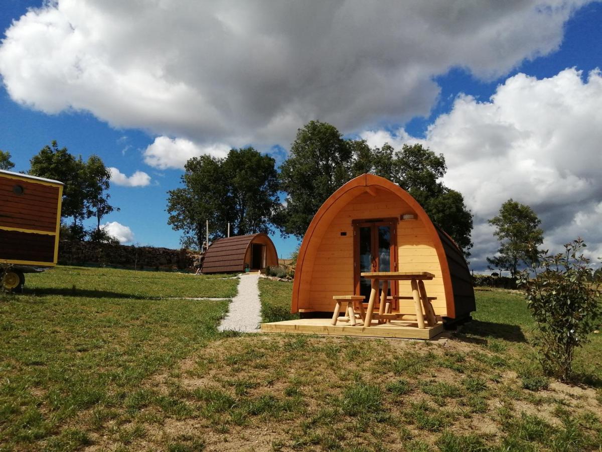 Les Roulottes De La Ferme Des Chanaux Saint-Julien-d'Ance Exterior foto