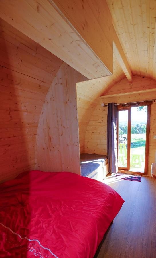 Les Roulottes De La Ferme Des Chanaux Saint-Julien-d'Ance Exterior foto