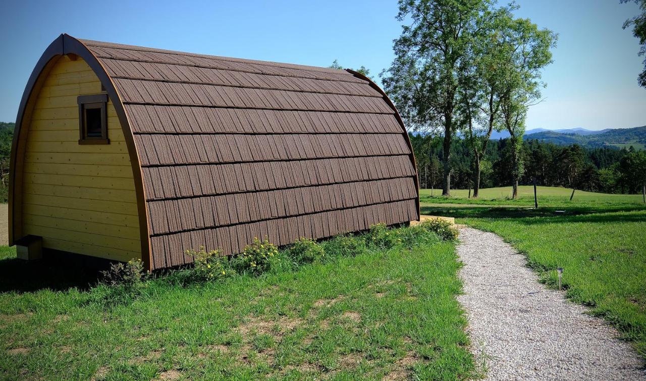 Les Roulottes De La Ferme Des Chanaux Saint-Julien-d'Ance Exterior foto
